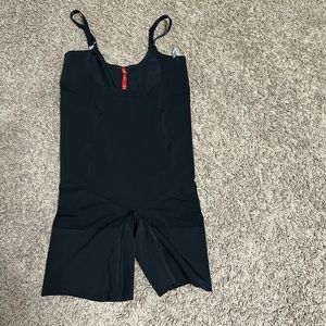NWOT Spanx Oncore shape wear